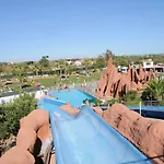 Lounge Litoralmar Апартаменти *